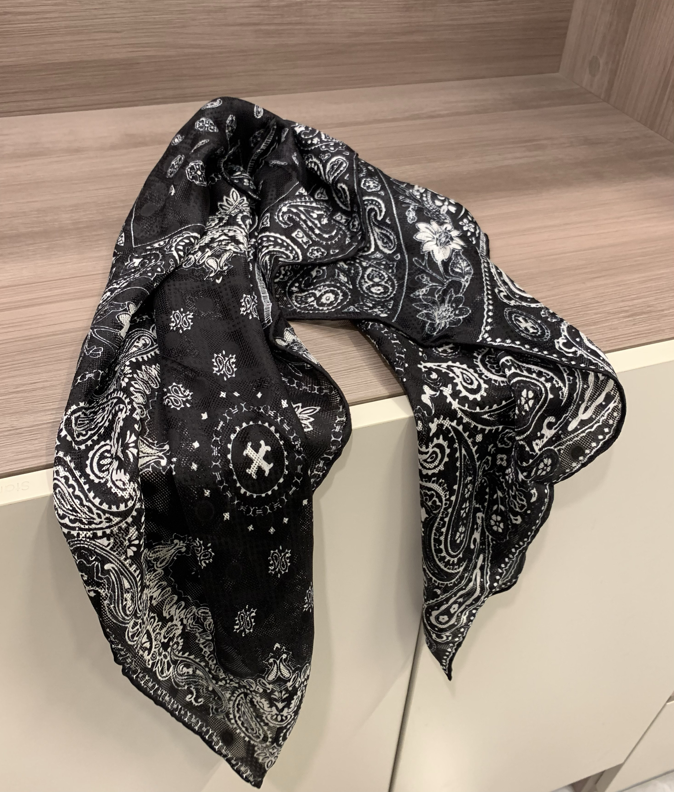 福利bandana真丝披肩2.0 100%桑蚕丝提花罗孔工艺 百搭黑色丝巾女