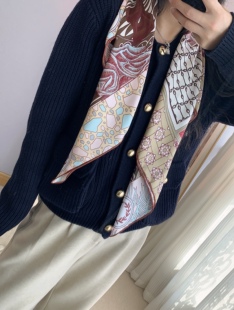 18姆米斜纹真丝丝巾 经典 印 女骑士台版 重磅桑蚕丝围巾 返场