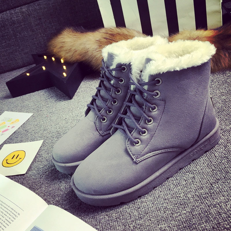 2021 NEW WINTER SNOW BOOTS FEMALE SHORT TUBE STUDENT SHORT BOOTS KOREAN VERSION OF WILD PLUS VELVET WARM COTTON SHOES MARTIN BOOTS