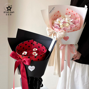 流星雨圆舞曲花束内衬定型片波点鲜花包装纸花艺包花diy材料资材