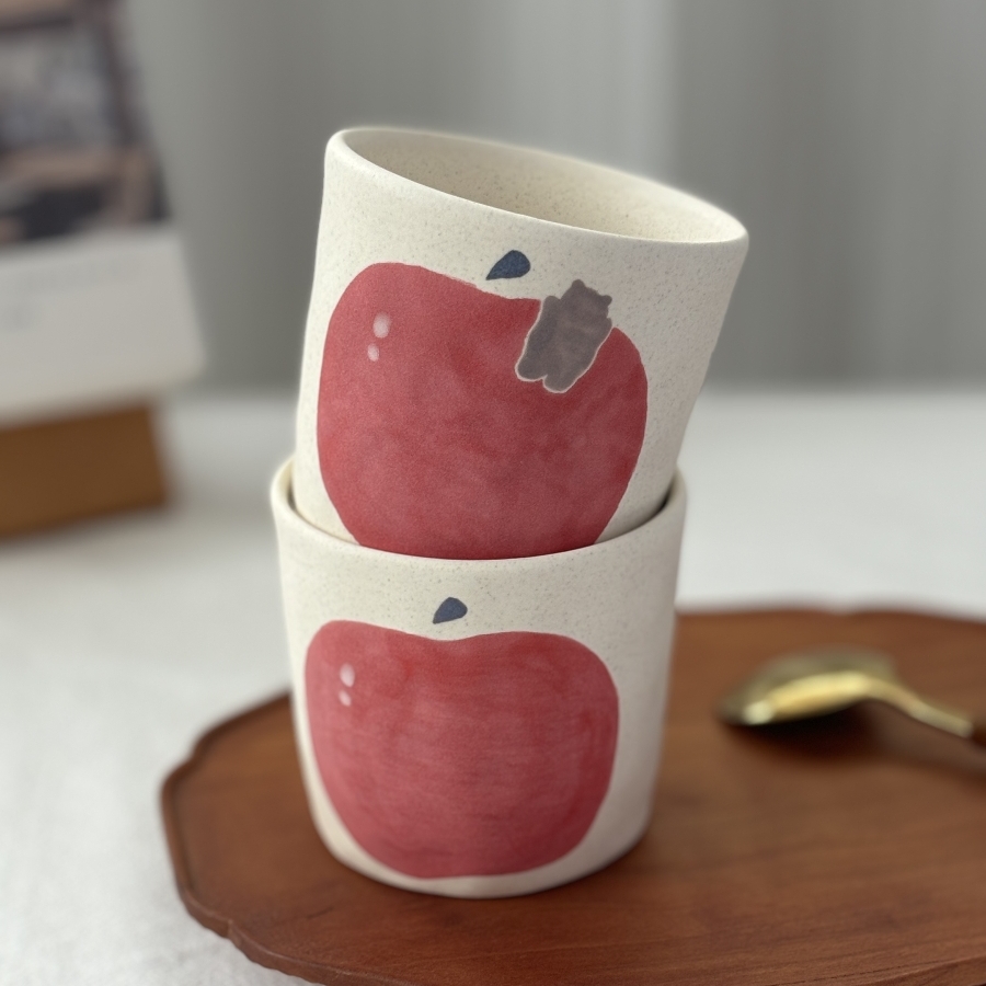 设计师手作手绘苹果小熊猪口杯