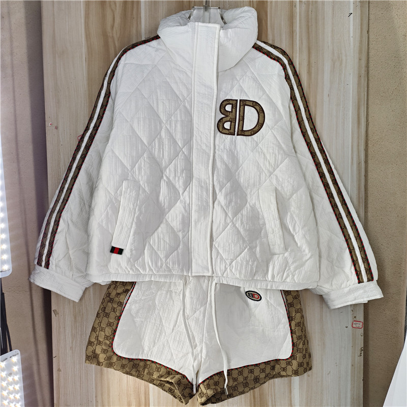 新款二件套休闲羽绒服短裤套装