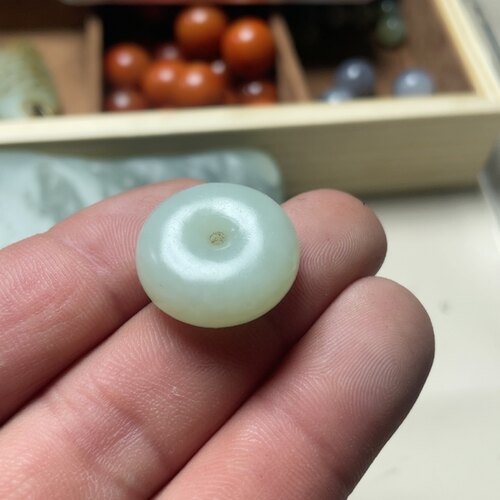 新疆和田玉青白玉平安扣