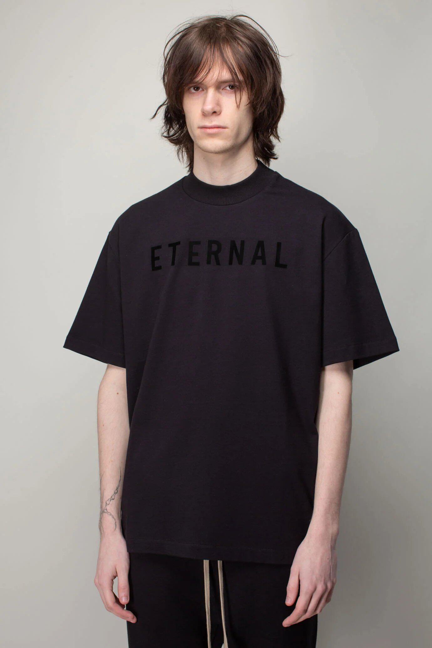 fear of god eternal fog 主线植绒印花短袖t恤 宽松潮流半袖