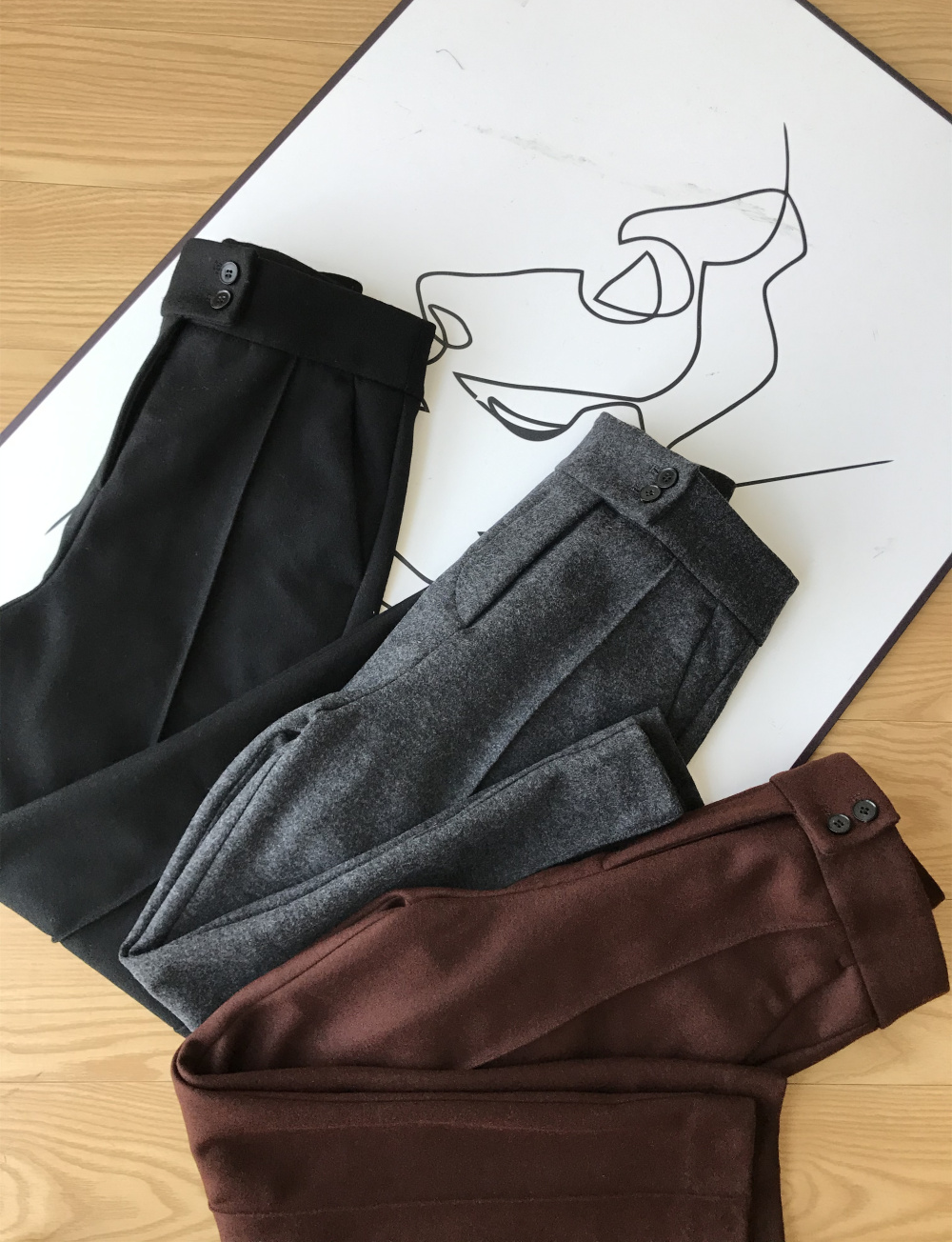 Z禾~  知性利落   含70%羊毛  两粒扣锥形烟管女高腰休闲毛呢西裤