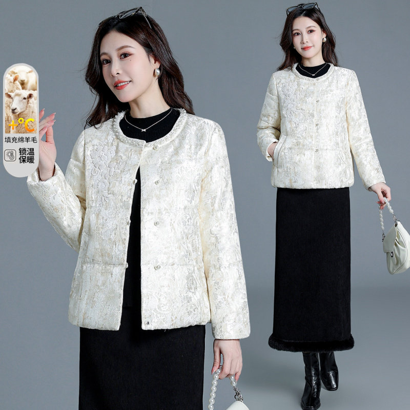 新中式风米白色提花棉服女2026新款修身圆领单排扣通勤羊绒服外套