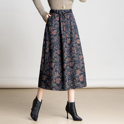 时尚碎花A字半身裙女2025冬季新款高腰修身复古厚款中长款通勤裙