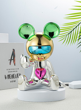 现代简约星际熊桌面摆件