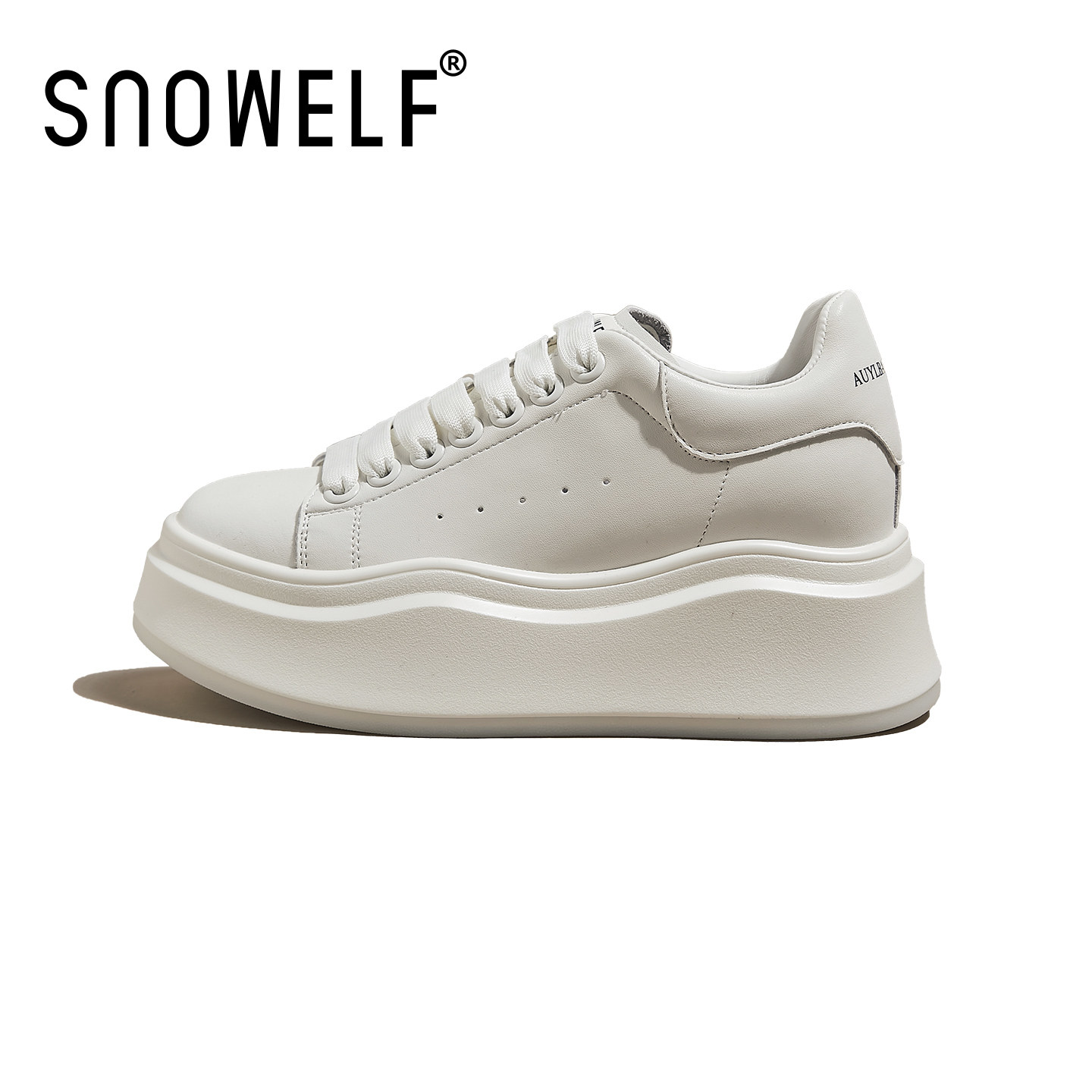 白色厚底小白鞋女款2026新款鞋子女ins潮百搭小众巨好看增高板鞋