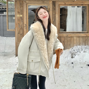 羊羔毛连帽大翻领派克羽绒服女中长款90绒保暖显瘦减龄冬季外套