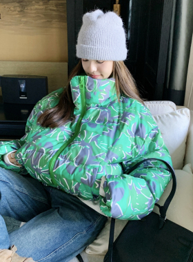 复古绿色羽绒服女冬季新款宽松小个子显瘦加厚短款面包服外套上衣