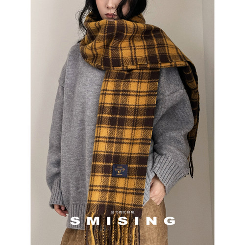 韩系美拉德格子流苏围巾