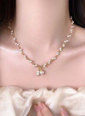 轻奢小众夸张珍珠项链2025新款颈链女配裙子高级感锁骨链母贝配饰