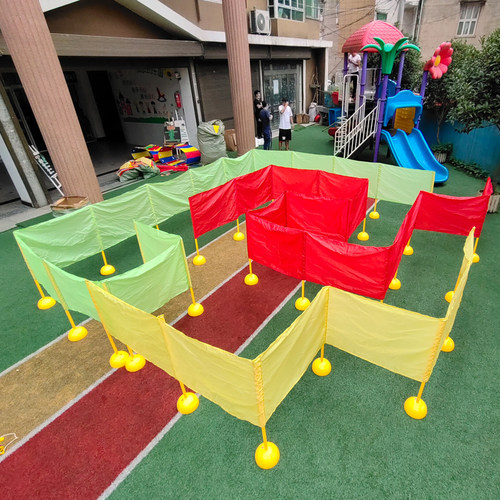 幼儿园多彩百变迷宫体智能游戏