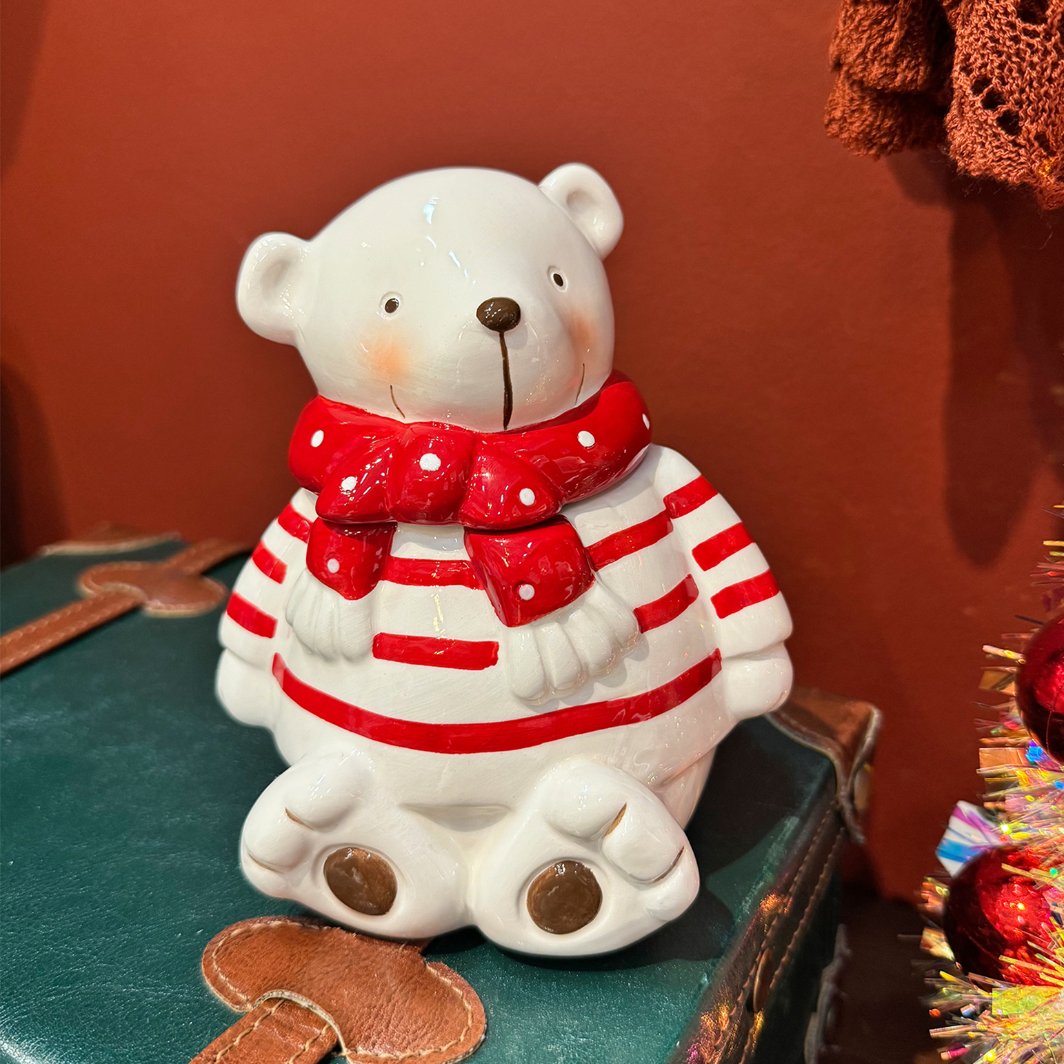 韩国同款立体手绘萌熊卡通糖果收纳罐陶瓷储物罐圣诞摆件节日礼物