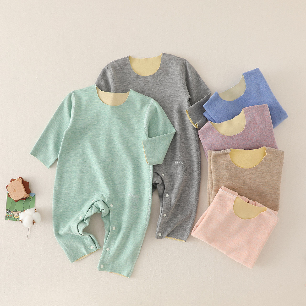 秋冬德绒保暖婴幼儿连体爬服