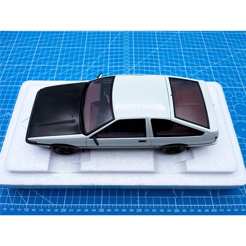 AUTOart跑车AE86头文字D