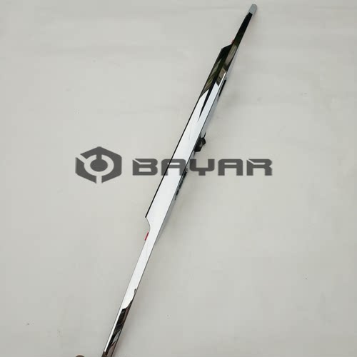 荣威RX5i6尾门亮条后备箱装饰条