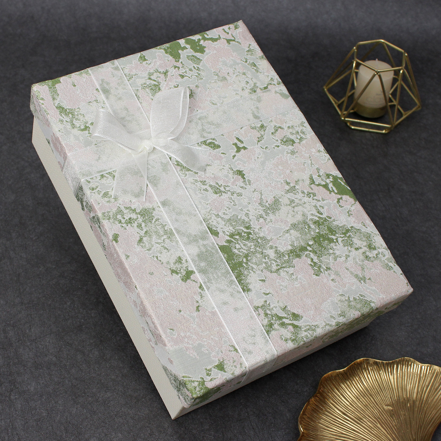 布艺礼物盒子简约生日礼品盒粉绿色包装盒小众高级感大号礼盒空盒