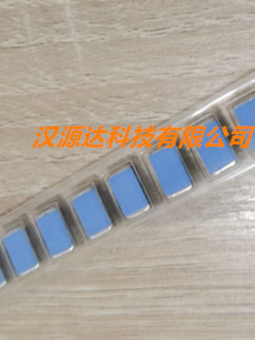 V22CH8 力特贴片压敏电阻 3220 14VAC 18VDC 250A V22CH8T 22V