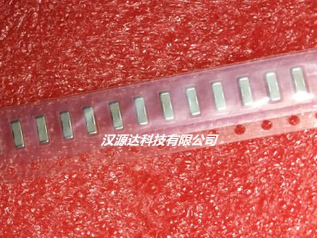 NFM41CC220U2A3L 贴片三端滤波穿心电容 1806-22PF 100V 0.3A