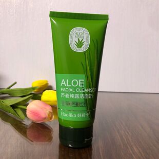 好莉卡芦荟纯露洁面乳120g库拉索芦荟叶汁添加深层清洁收缩毛孔女