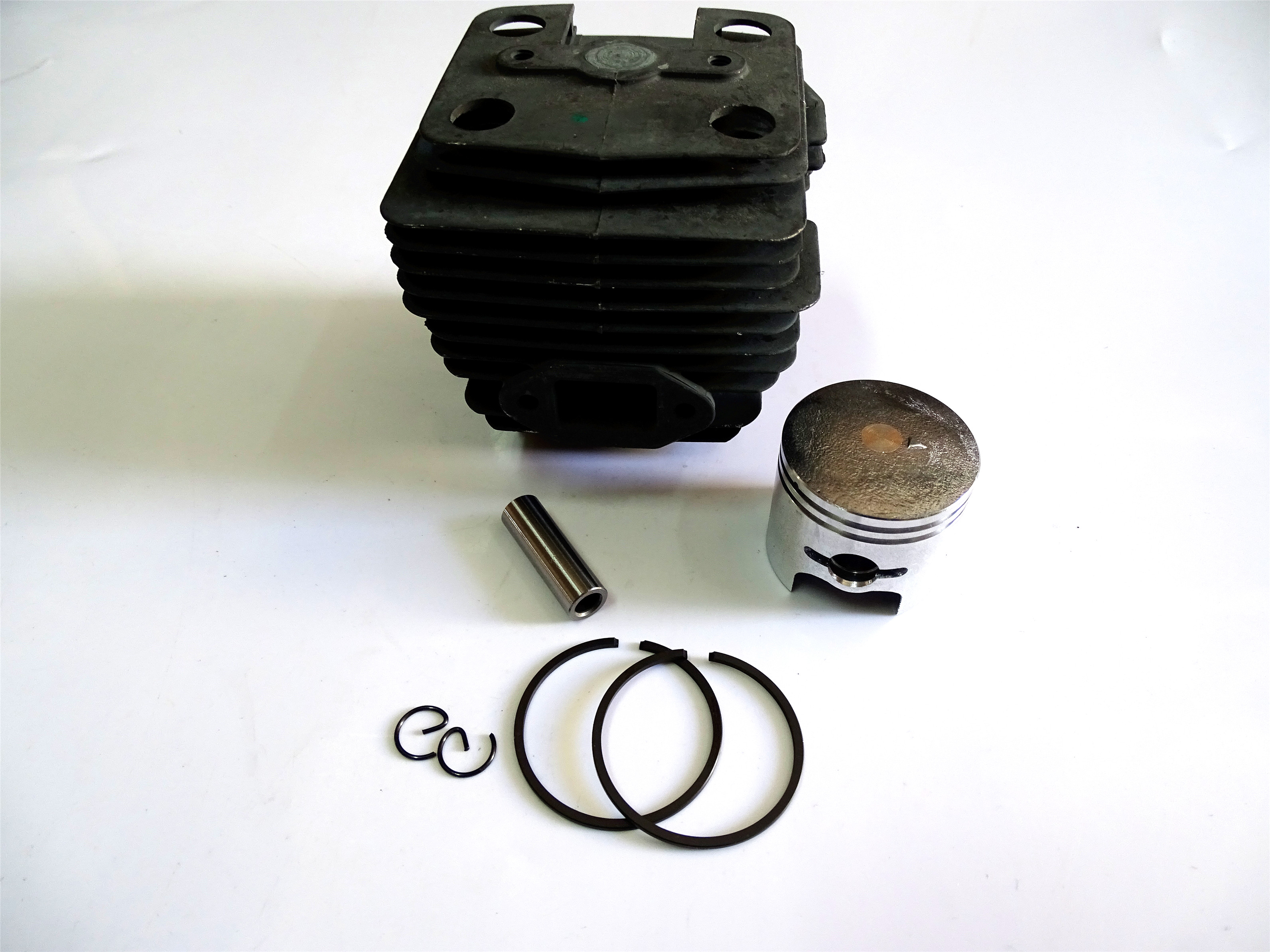 小松割灌割草机配件BC4310/443R/G45/BK4302汽缸气缸缸体缸筒总成