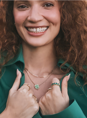 代购Kendra Scott 三叶草金色短款吊坠项链 经典时尚  幸运的象征