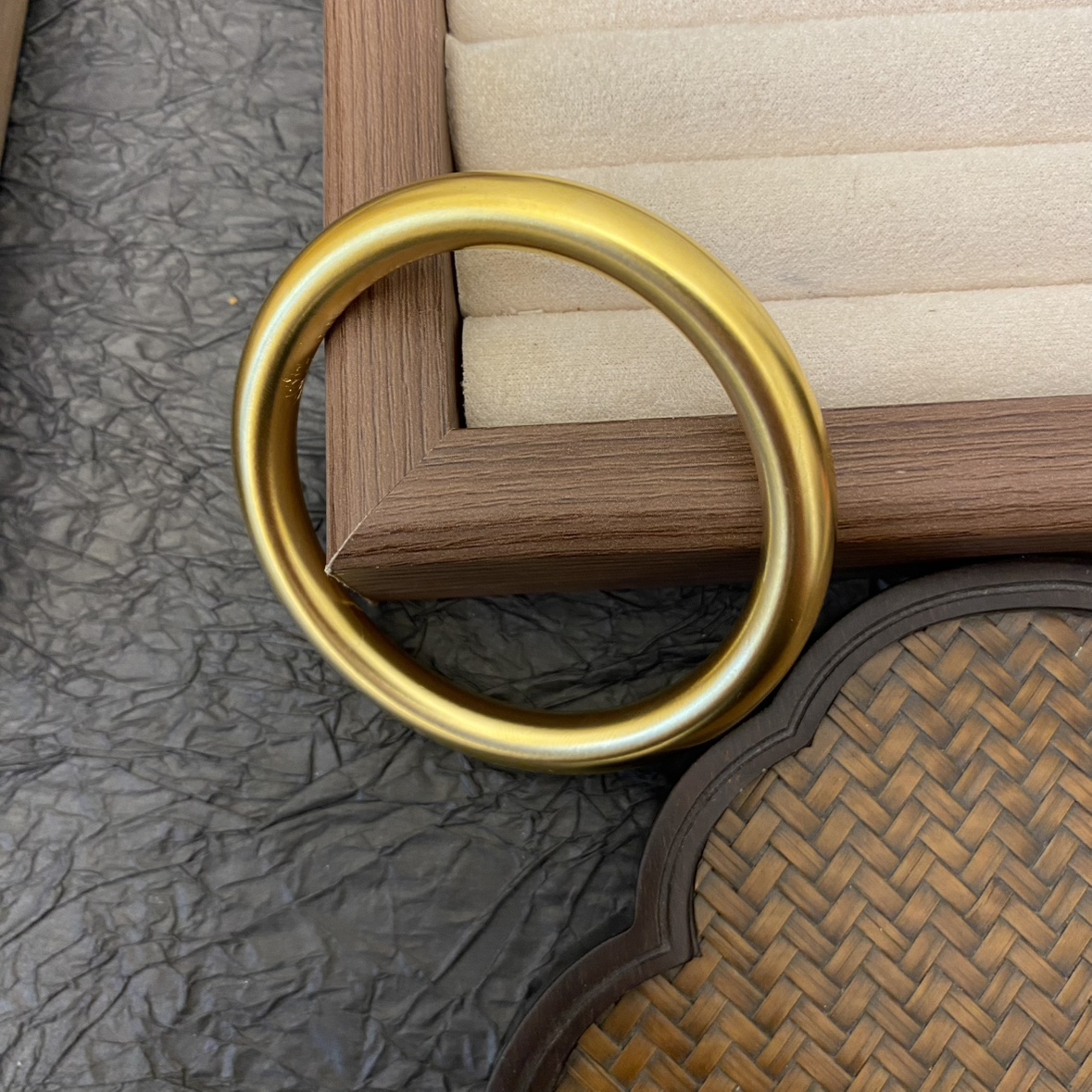 新中式国潮风古法卡8加粗素圈圆镯实心手镯