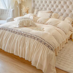 少女床品 加厚雕花牛奶绒四件套公主风双面毛绒被套床裙款 法式 冬季