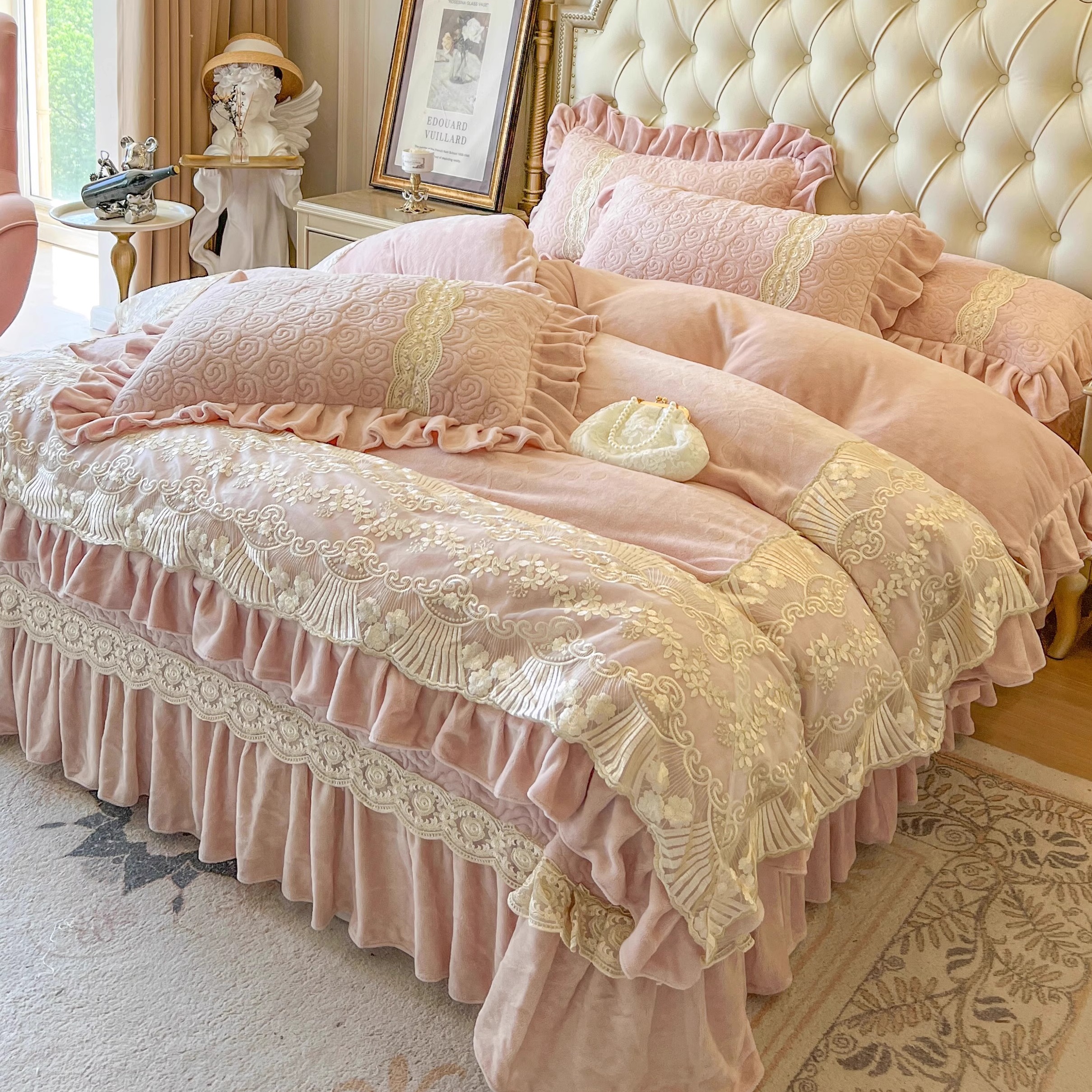 冬季雕花牛奶绒床上四件套公主风双面珊瑚绒蕾丝花边被套加厚床盖