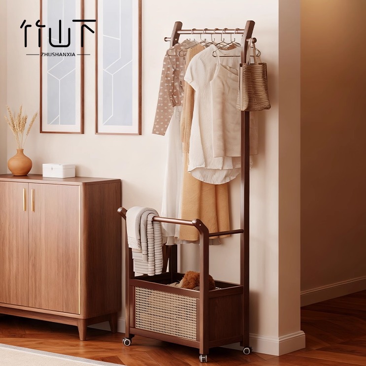 实木挂衣架落地卧室2025新款