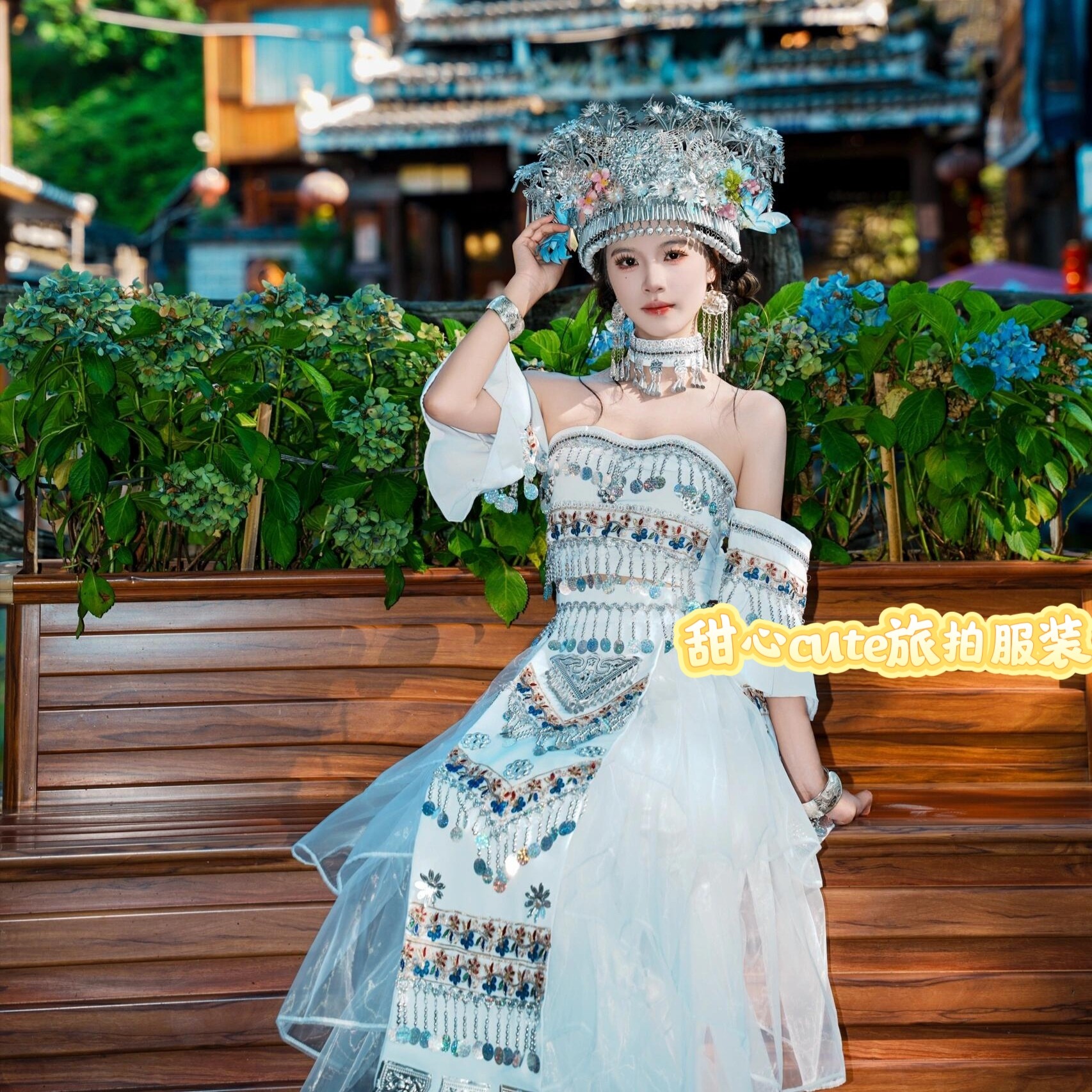 新款苗族服装旅拍店女少数民族土家族苗族高端侗族婚礼服演出服