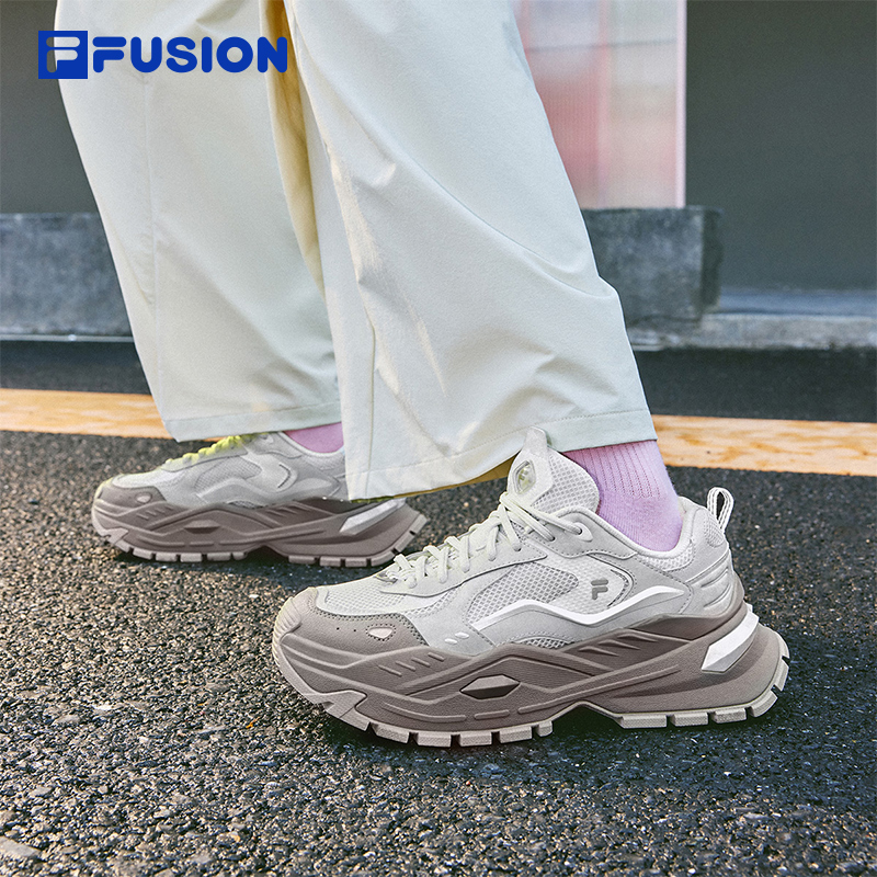 FILAFUSION潮牌女子跑步鞋