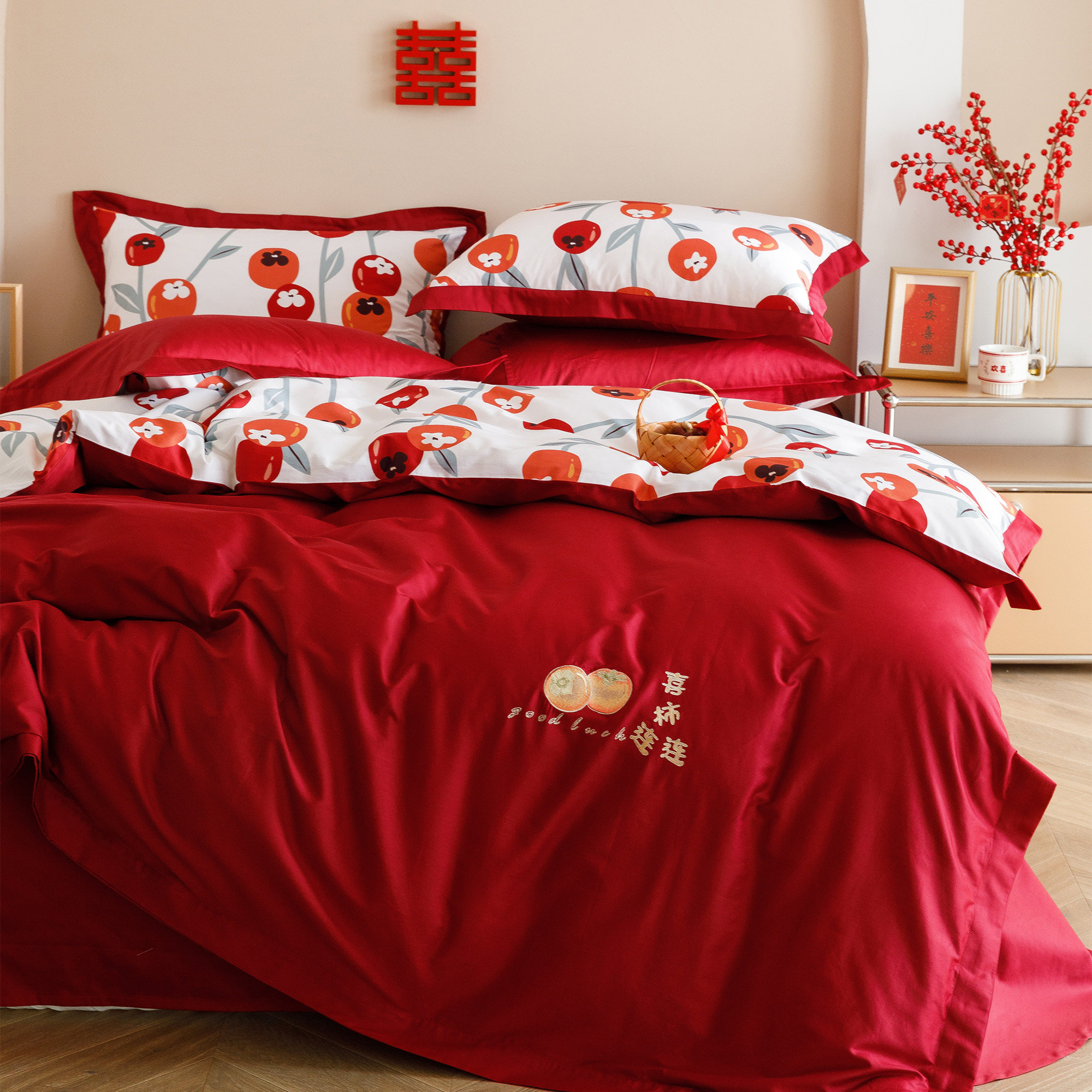 WESTERN-STYLE WEDDING FOUR-PIECE SET OF PURE COTTON PERSIMMON PRINT 200 LONG-STAPLE COTTON 2.0M RED WEDDING QUILT COVER BED SHEETS