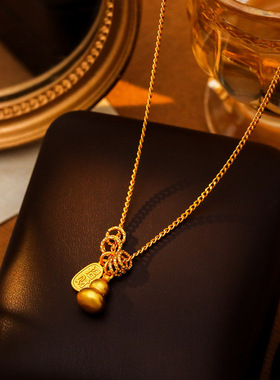 小红书同款小金葫芦项链女2025新款极简主义金色福牌吊坠一件代发