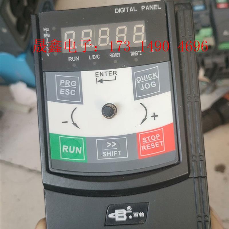 雨柏380V1.5KW变频器一台,外观参数和日业的一样,【询价产品】