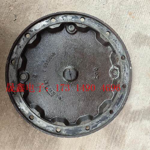 日立挖机日立200系列日本原装行走马达盖板一个,仔【询价产品】