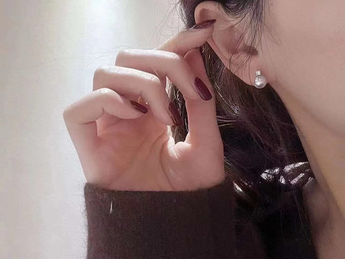 Akoya天女粉珍珠耳钉 18K金王妃款 7-8mm正圆强光