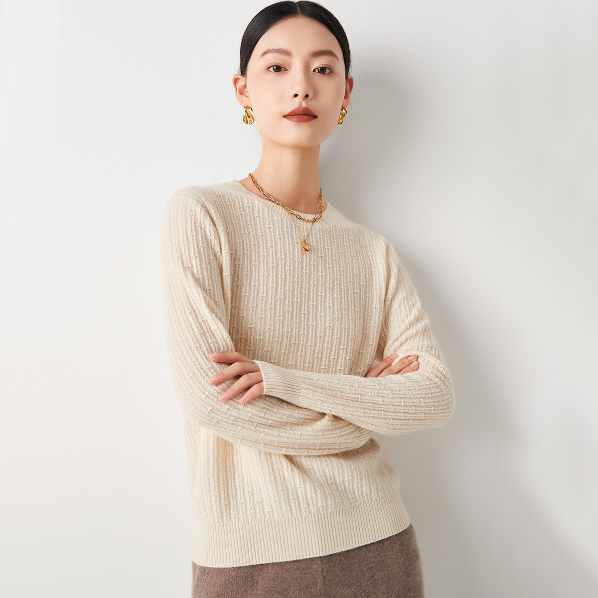 帕罗肌理提花圆领纯羊绒衫