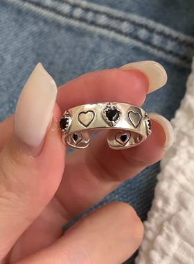 饰尚e族甜美黑色爱心戒指女简约时尚个性气质S925镀银开口指环网