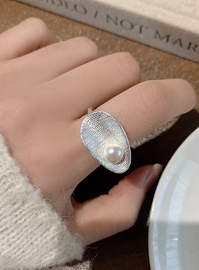 时尚水滴状开口戒指女可调节 2025新款爆款贝珠戒指女轻奢高级感