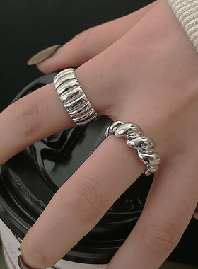 饰尚e族甜酷牛角包戒指女时尚几何竖纹开口指环ins小众设计