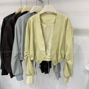 韩版高级感v领绑带纯色女蛋白皮皮衣高腰短外套2026春别致显瘦潮