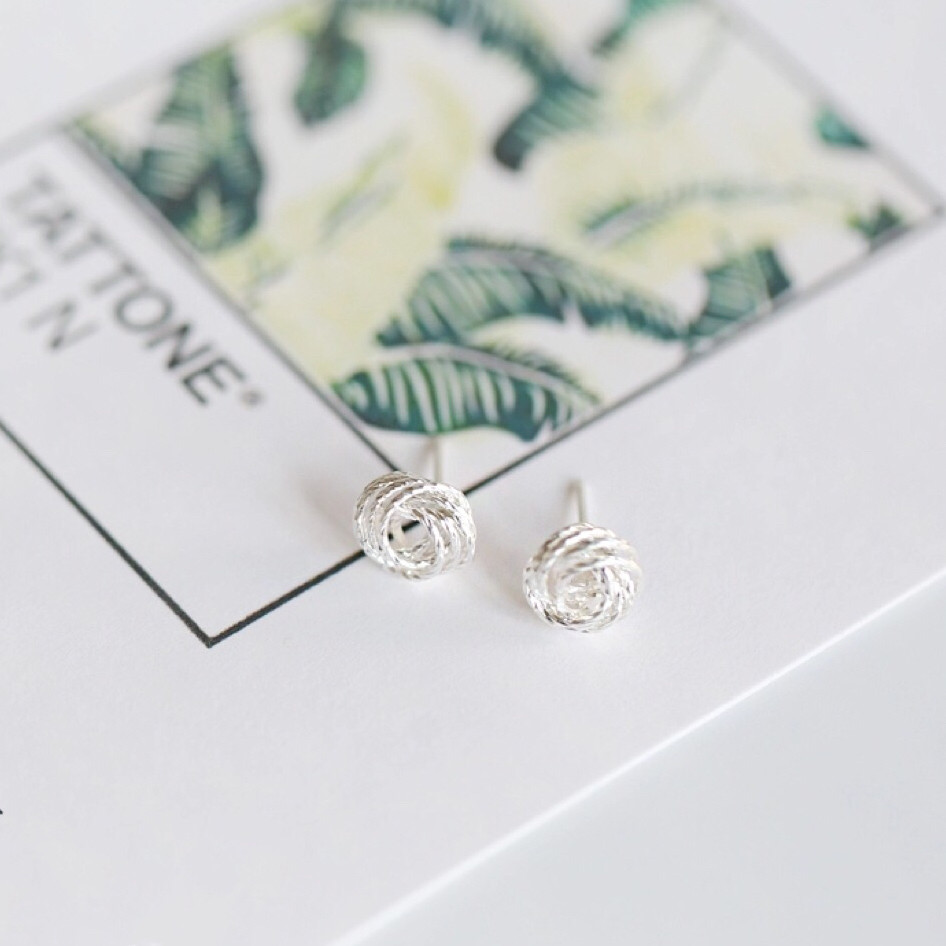 百搭手工麻花毛线球球绕丝S925纯银耳钉通勤气质文艺礼物女,饰品/流行首饰/时尚饰品新,耳钉,淘宝优惠券,粉丝福利购,淘宝优惠卷