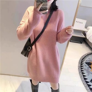 显白粉宽松大尺码针织洋装女中长版加厚韩版2026秋季新款毛衣裙