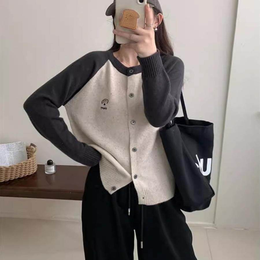 2024冬季新款韩版宽松圆领拼色插肩袖刺绣小熊精纺羊毛开衫外套女,女装/女士精品,毛针织衫,淘宝优惠券,粉丝福利购,淘宝优惠卷