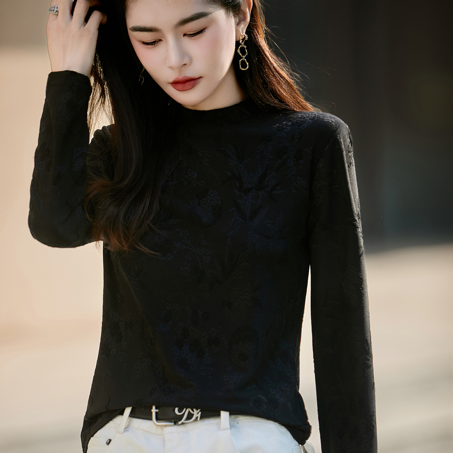 2025新款新中式国风打底衫半高领内搭提花时尚小个子针织缎面上衣