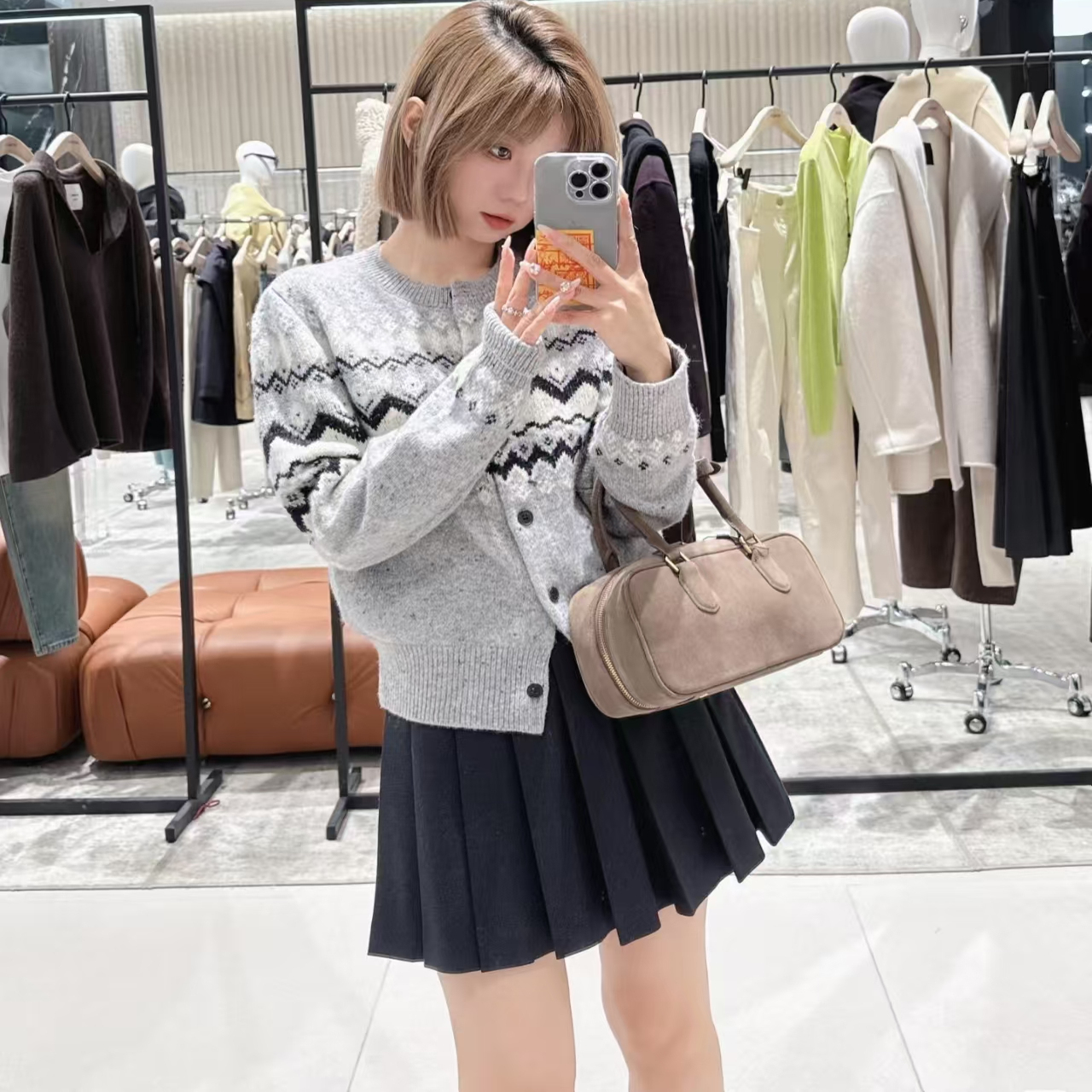 费尔岛毛衫商场同款摩MO家正品2025冬新花纹开衫毛衣女MBE4CART09