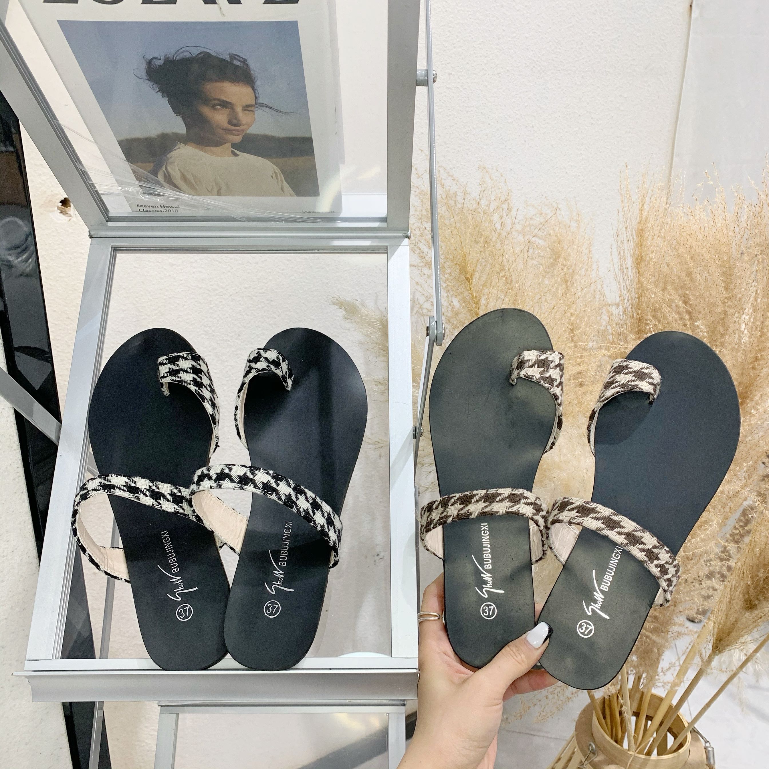 New summer Plaid flat slippers